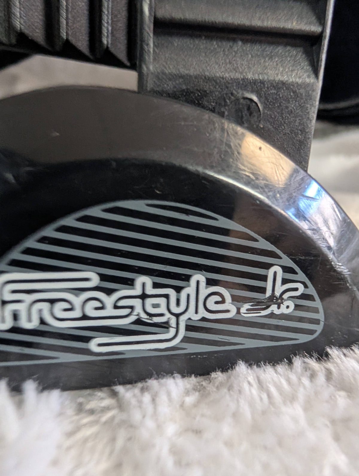 Burton Freestyle Jr Snowboard Bindings Size Small Color Black Condition Used