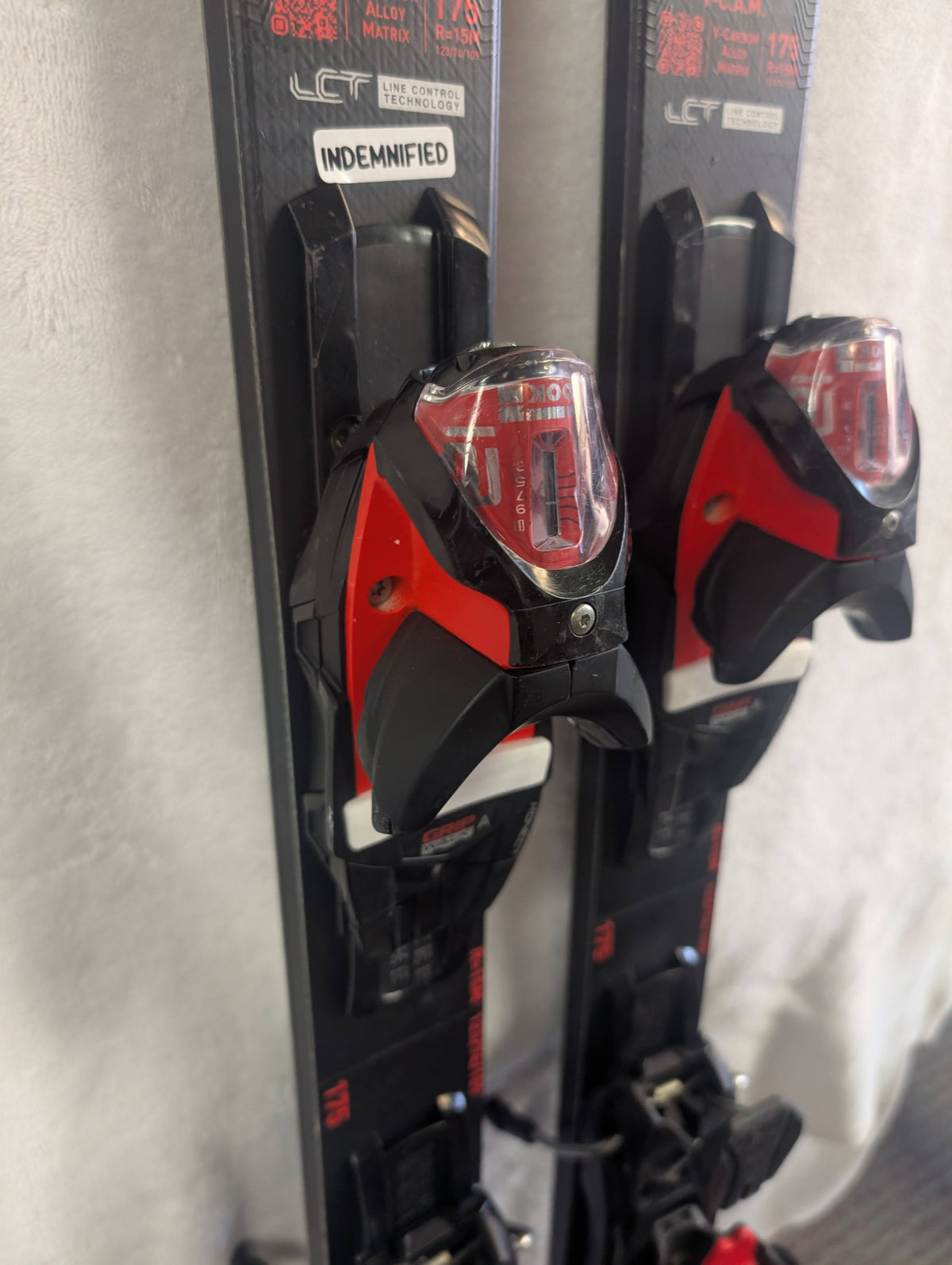 Rossignol E15 Elite Skis w/Look Bindings 175cm Color Red Condition Used