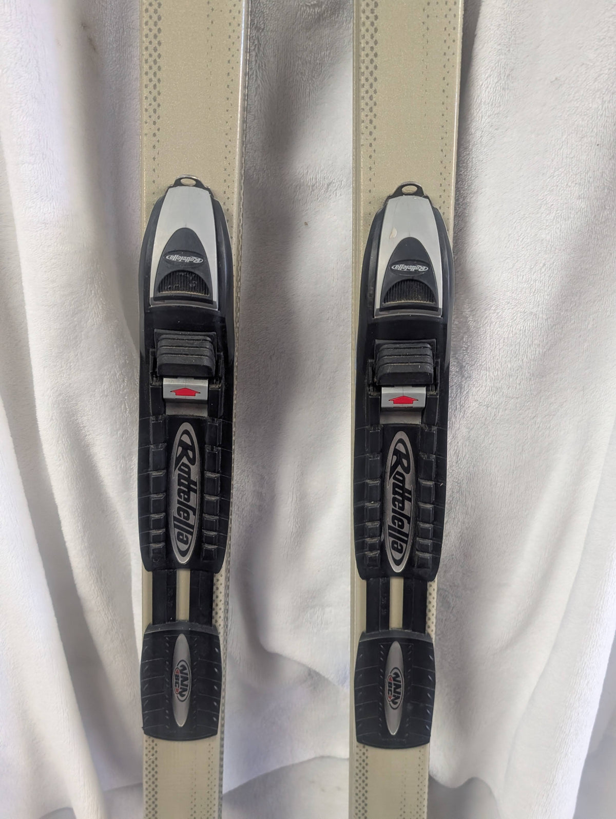 Atomic Sierra Touring Cross Country XC Skis with NNN BC Bindings Size 170 cm Color Blue Condition Used