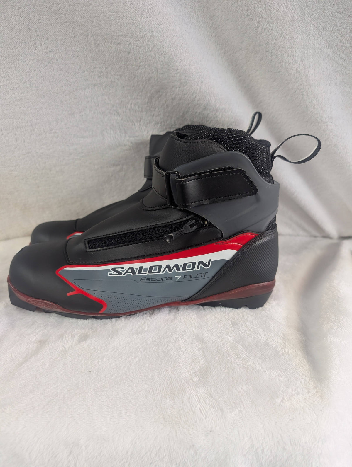 Salomon Escape 7 Pilot Cross Country Ski Boots Size 8.5 Color Black Condition Used XC