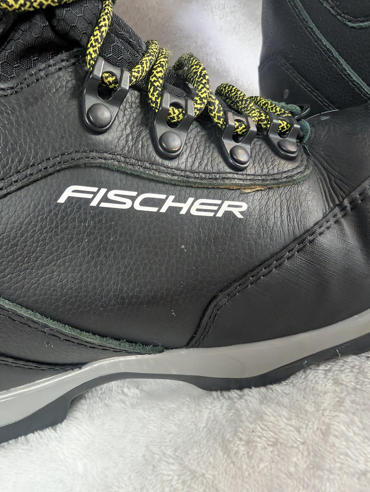 Fisher BCX GT NNN BC Cross Country XC Ski Boots Size 42 Color Black Condition Used