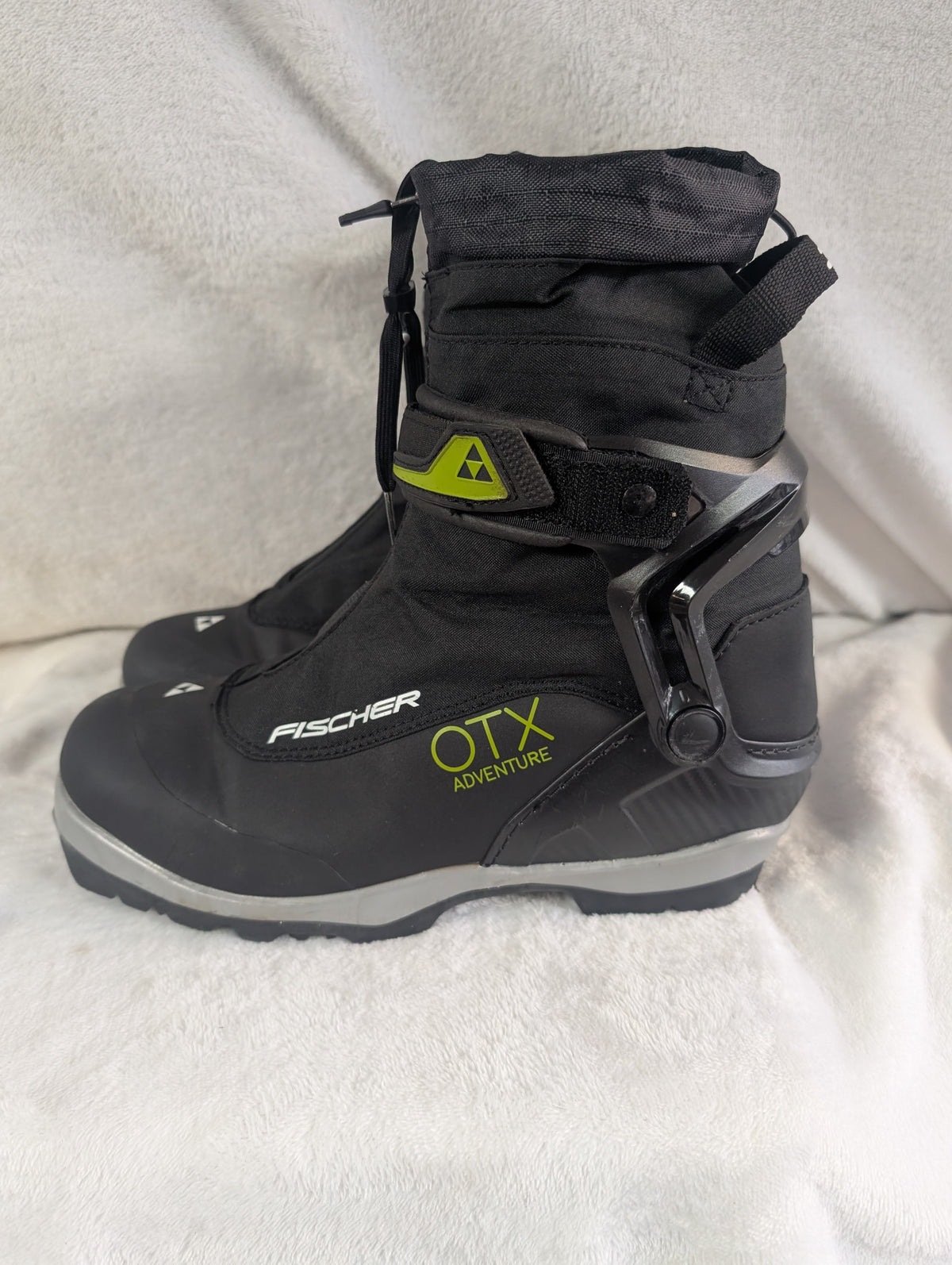 Fisher QTX NNN BC Cross Country XC Ski Boots Size 26.5 EU 41 Color Black Condition Used