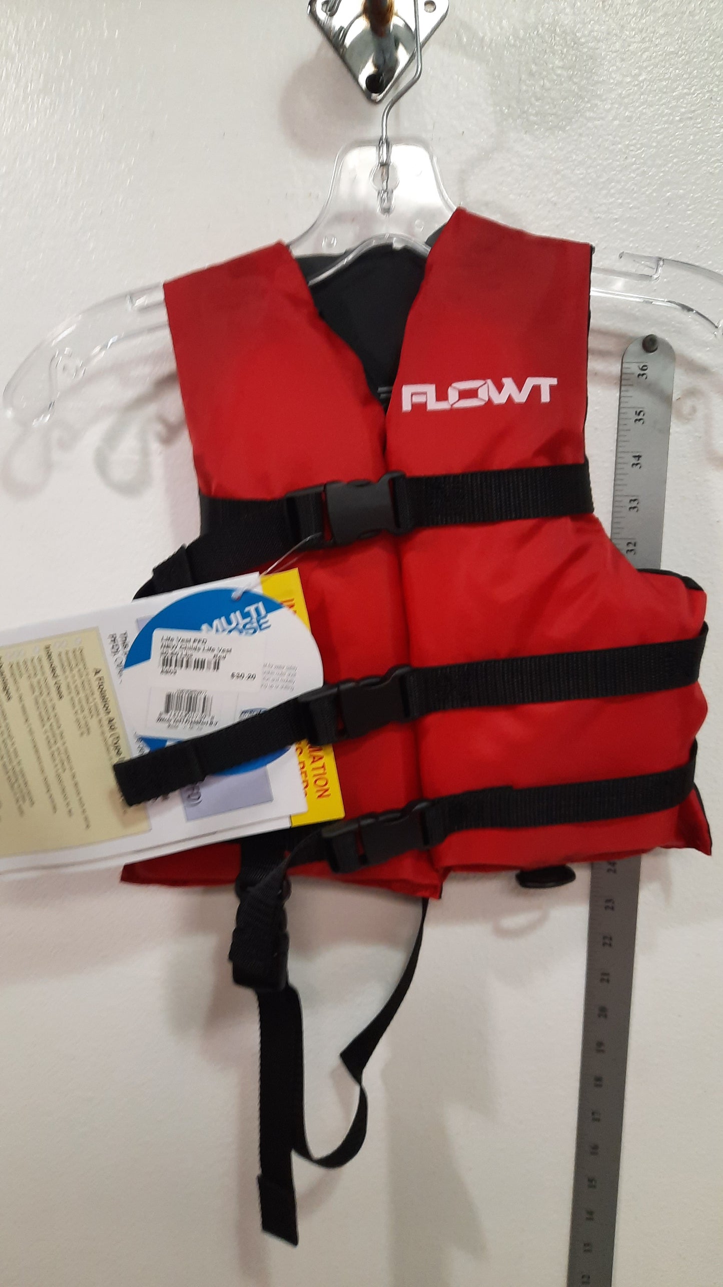 Flowt Life Vest PFD Type III Size Child 30-50 lbs Red NEW