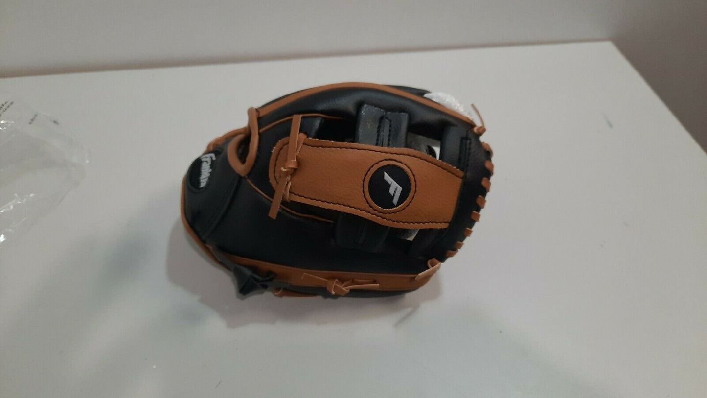 Franklin Ready to Play Fielding Baseball Mitt size 9.5 In left hand right hand throwing with practice ball NEW