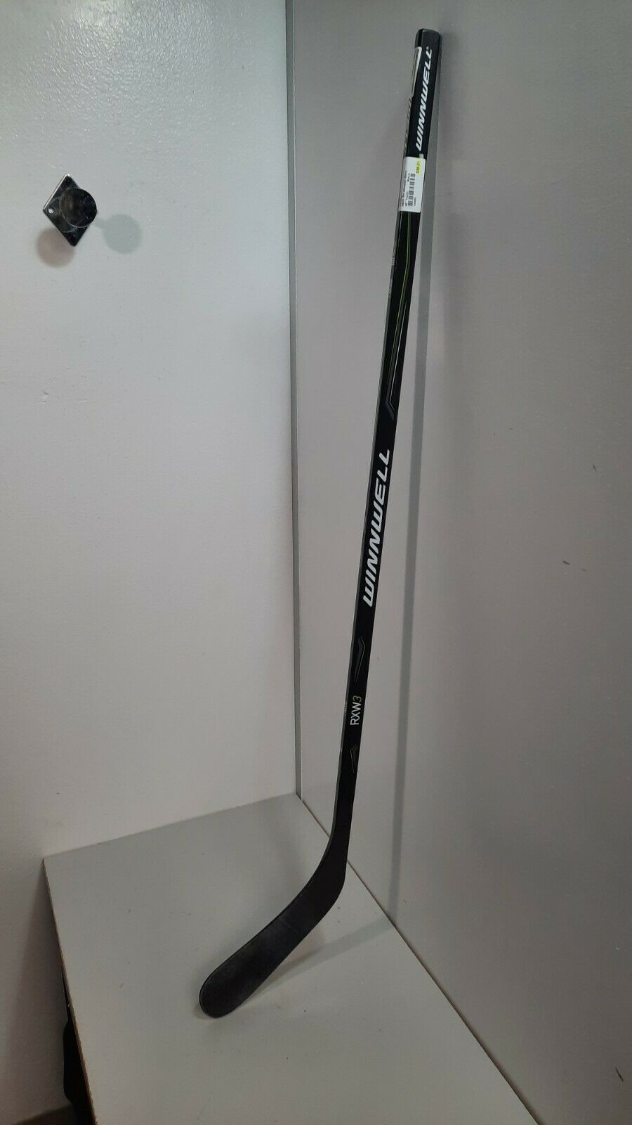 Winnwell Hockey Stick Size 46 In Right Hand RXW3 Flex PS119