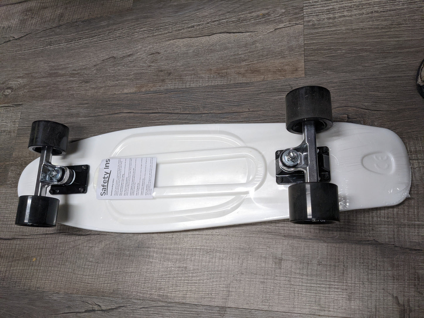 Retrospec New Skateboard, White, Size: 27"