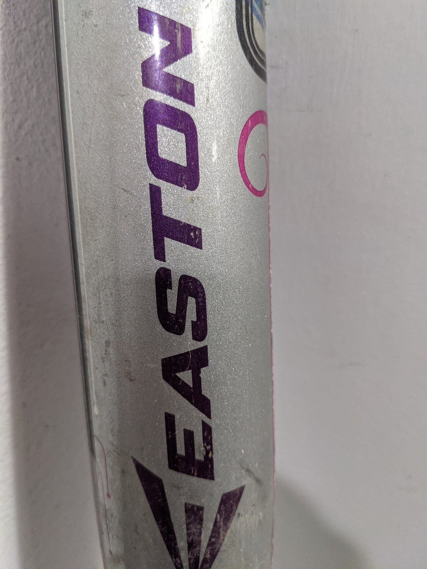 Easton Fast Pitch Baseball Bat Size 29 In 19 Oz Purple/Silver Used ISA ASA USSSA