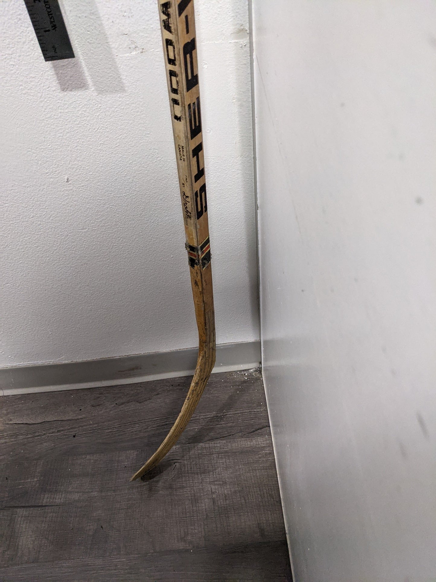 Sherwood Extra-Stiff Wooden Hockey Stick Size 53 In Brown Used (LH)