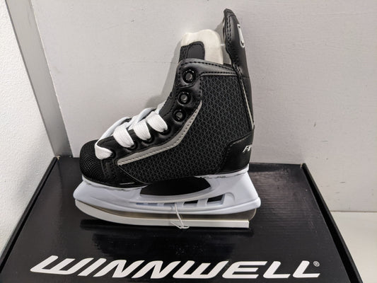 Winnwell Ice Skates AMP300 Youth Sizes Black New SK1703BB Hockey Skates Balance Blades