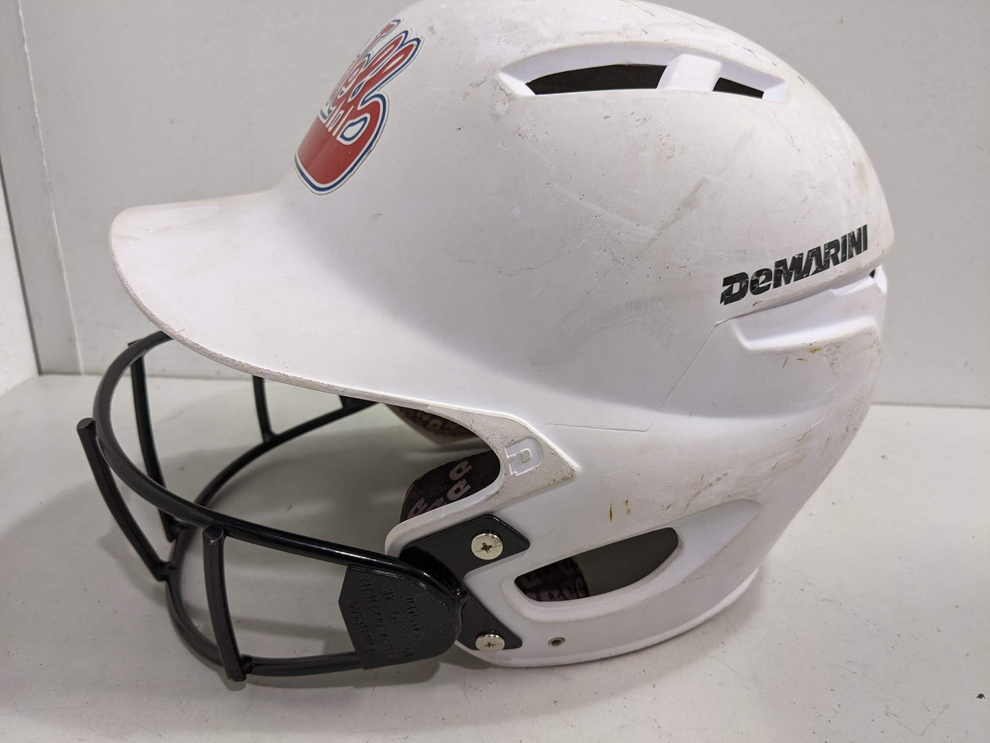 DeMarini West Jeff Baseball Batting Helmet Size Youth White Used Category Locally