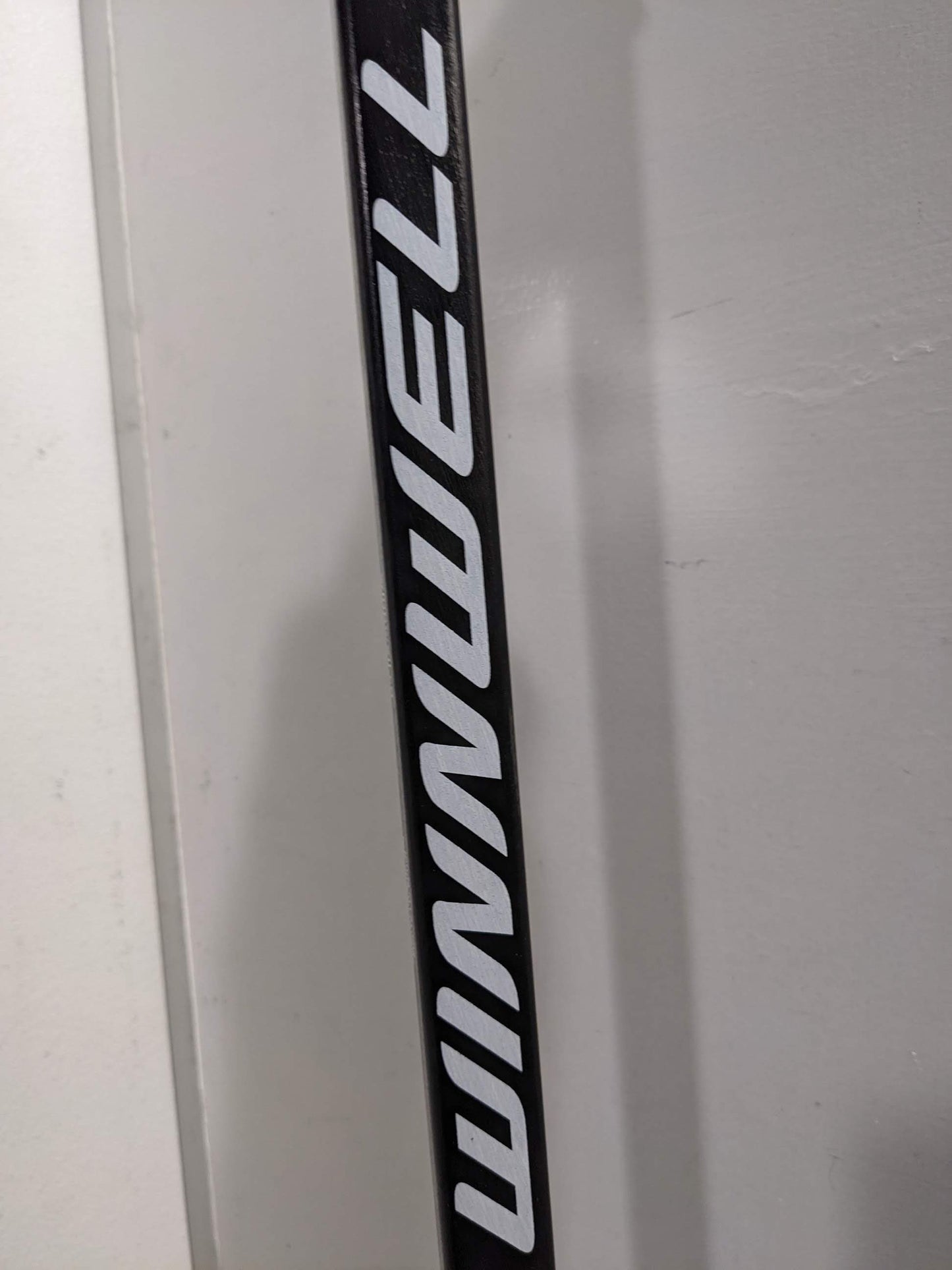 Winnwell Youth Hockey Stick RXW1 Flex PS119 Condition is "New"