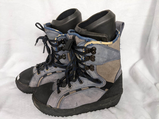 Sluggo Duffs Snowboard Boots Size 6 men's/ 7.5 Women's Blue Used