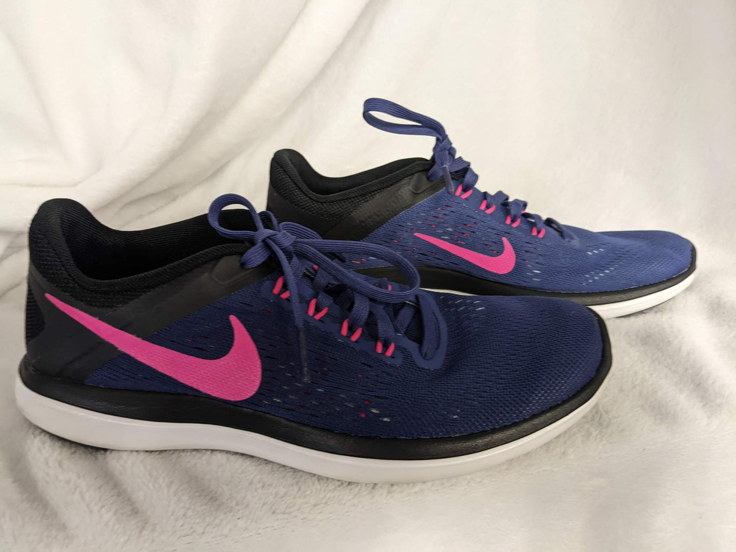 Nike FitSole Women's Athletic Shoes Size Women's 7 Color Blue Condition Used