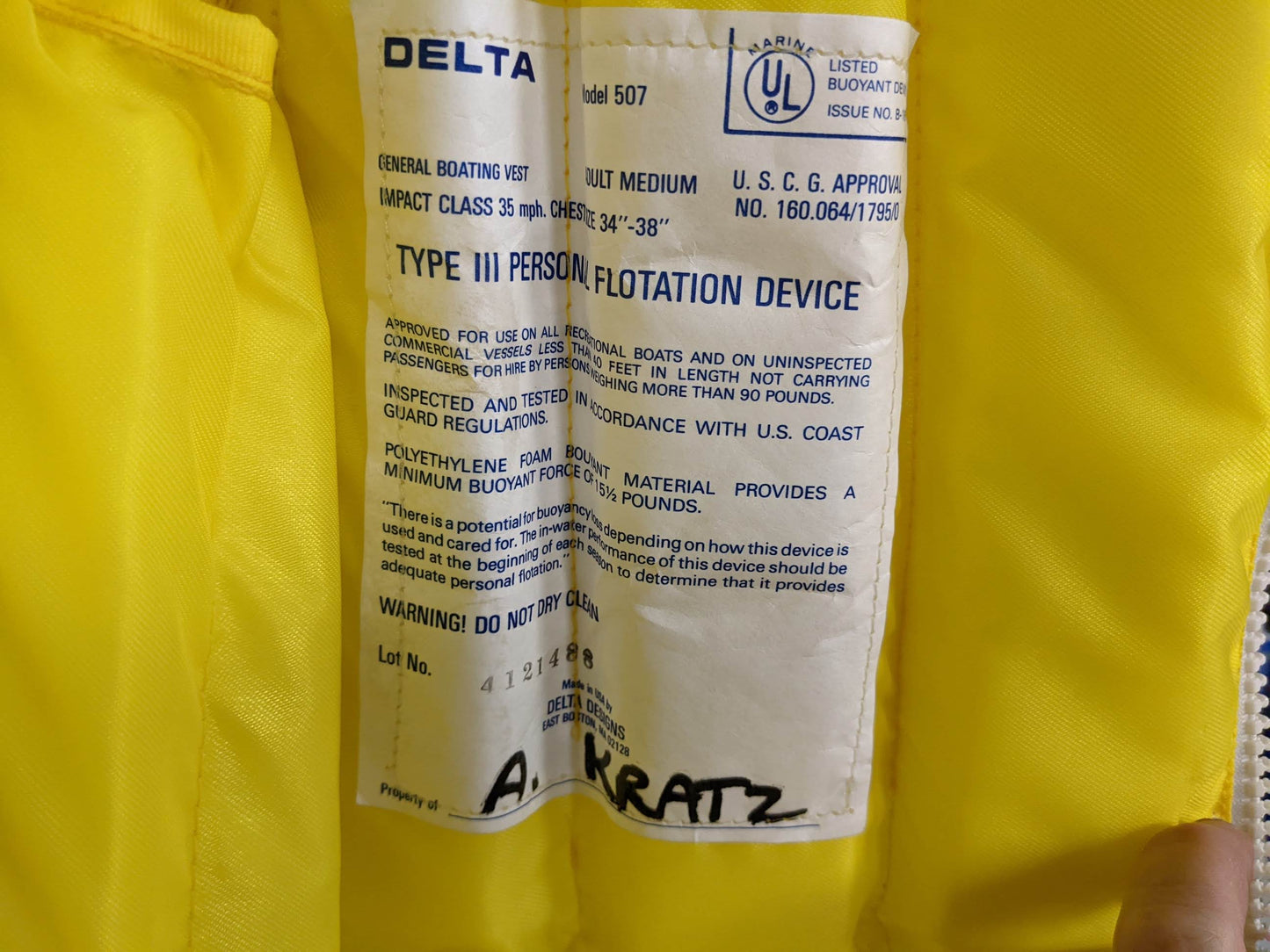 LL Bean Delta Model 507 Type III PFD Boating Vest Size Adult Medium 34-36 In Chest  Yellow  Used