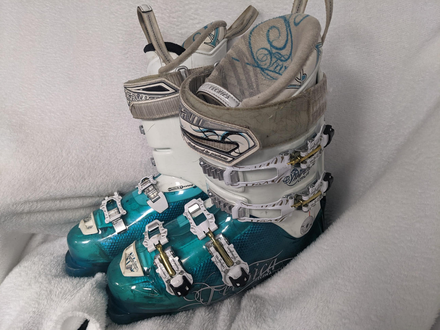 Tecnica Inferno Crush Women's Ski Boots Size Mondo 23.5 Color Blue Condition Used