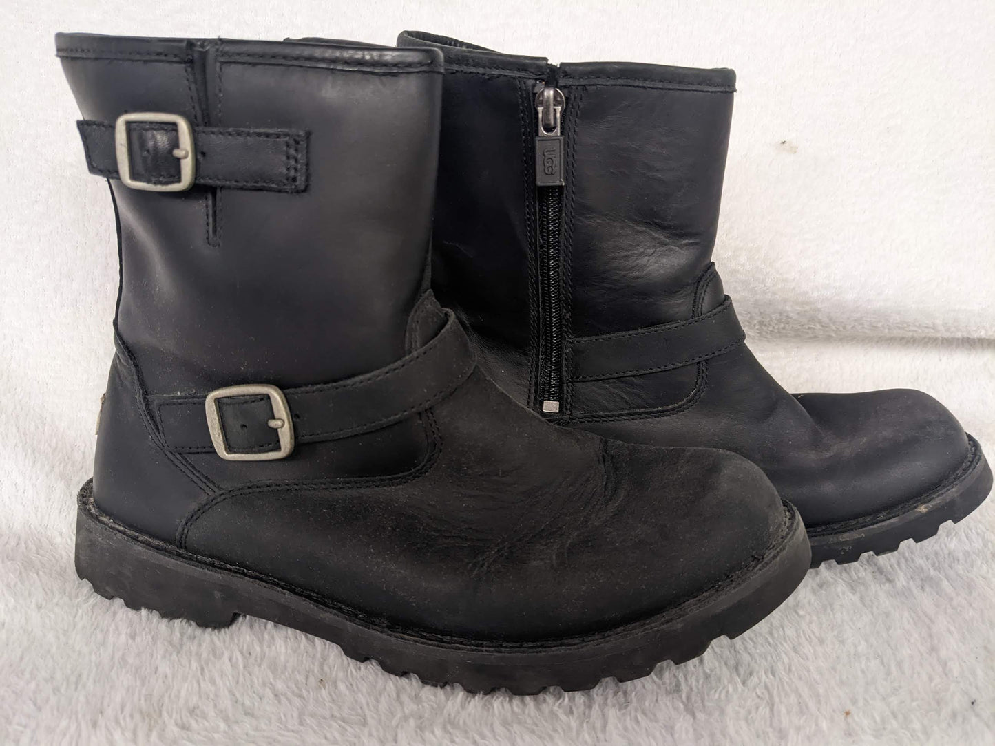 Ugg Winter Boots Size 5 Color Black Condition Used