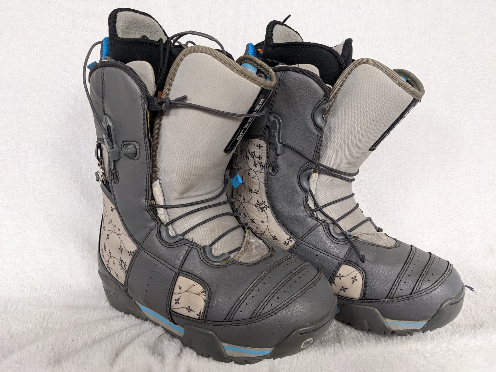 burton emerald womens snowboard boots Burton Emerald Snowboard Boots (*Broken Chord*) Size Women 6 Color Gra
