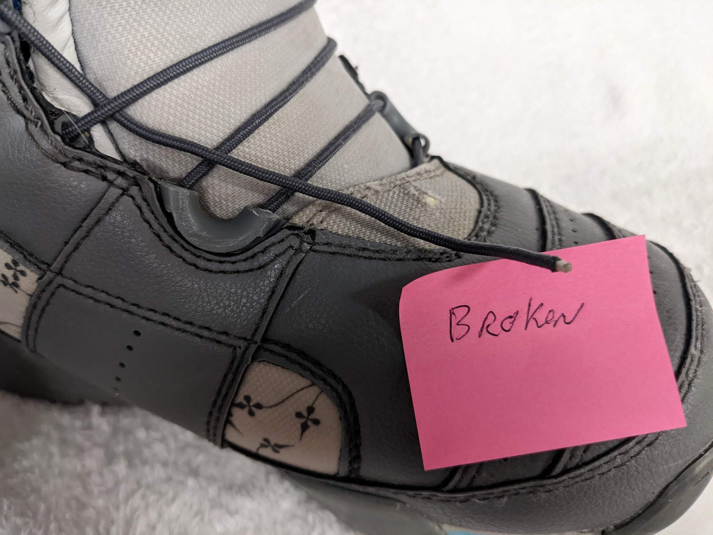 Burton Women's Emerald Snowboard Boots (*Broken Chord*) Size Women 6 Color Gray Condition Used