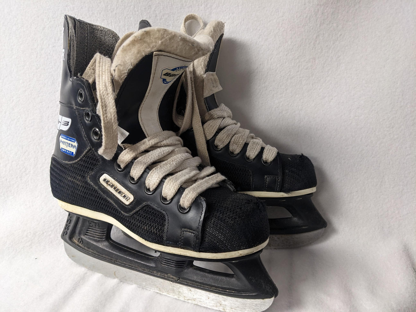 Bauer Pantera Impact Youth Hockey Ice Skates Size 2 Color Black Condition Used
