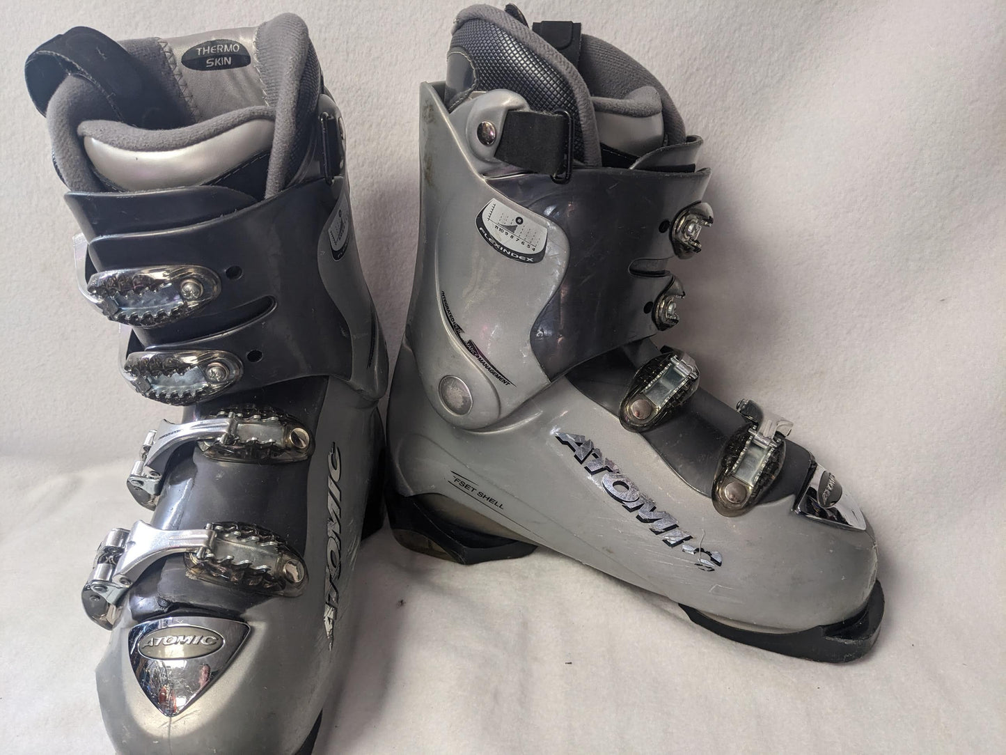 Atomic Beta Ride 8.50 Ski Boots Size Mondo 25.5 Color Gray Condition Used