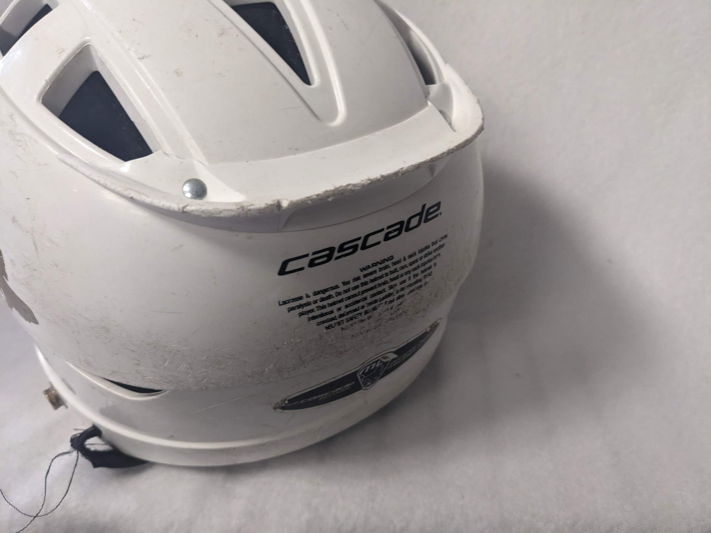 Cascade CPV-R Youth Lacrosse Helmet w/Cage Size Adjustable Color White Condition Used