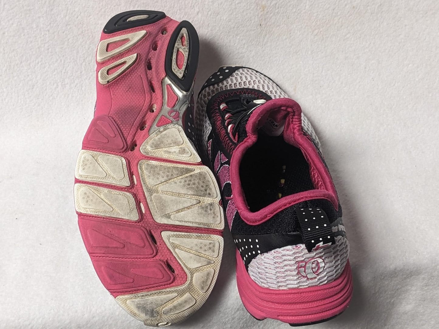 Pearl Izumi Women's Athletic Shoes Size Women 6.5 Color Pink Condition Used