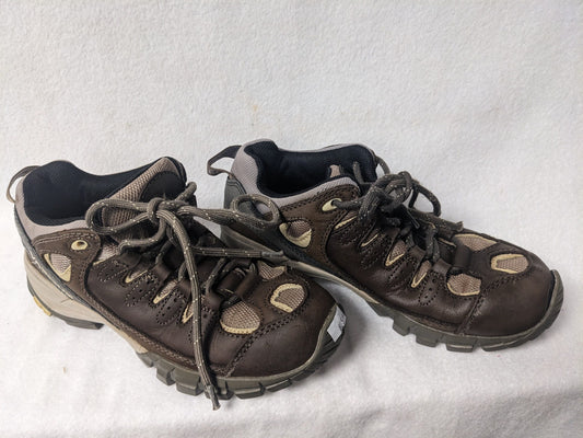 Vasque Women's Hiking Shoes Size Women 6.5 Color Brown Condition Used